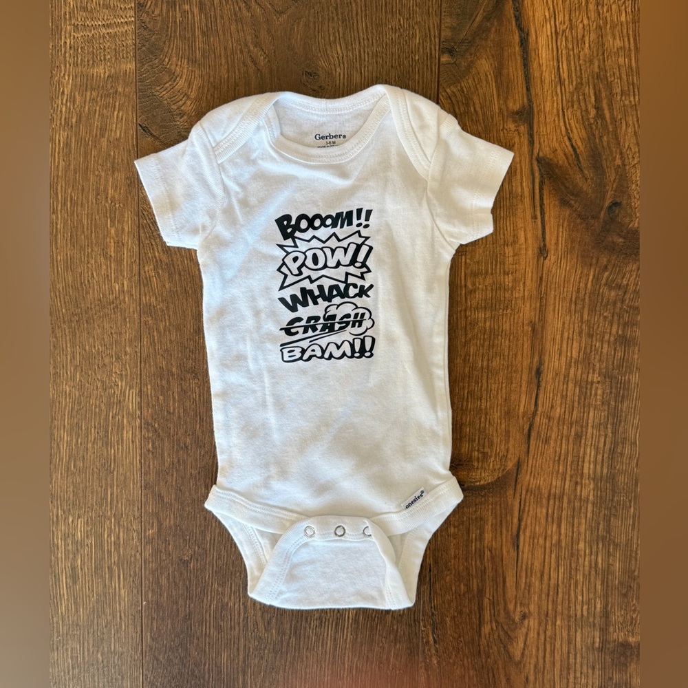 ✨4/$15✨ Super Hero Baby Onesie Gerber Size 3-6 Months